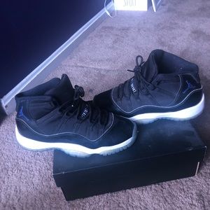 Air Jordan 11 Retro BG Size 5Y